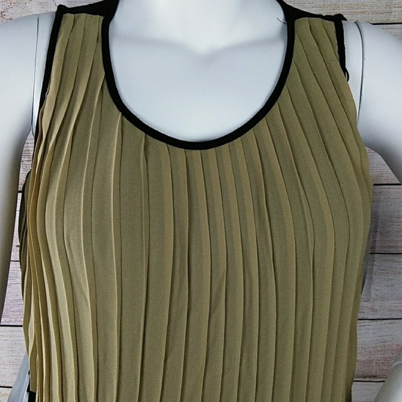 NY Collection top cap sleeve size medium - Picture 2 of 8